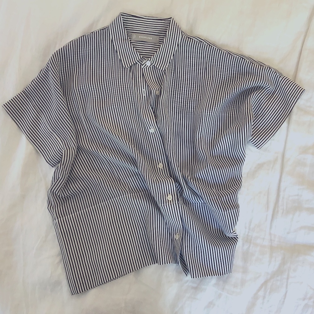 Everlane Silk Short Sleeve Square Shirt